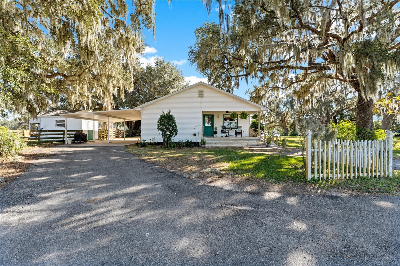 Image 9 of 14 For 9504 Fort King Road