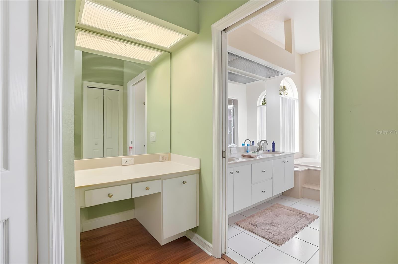 Image 11 of 21 For 3352 St Ives Boulevard