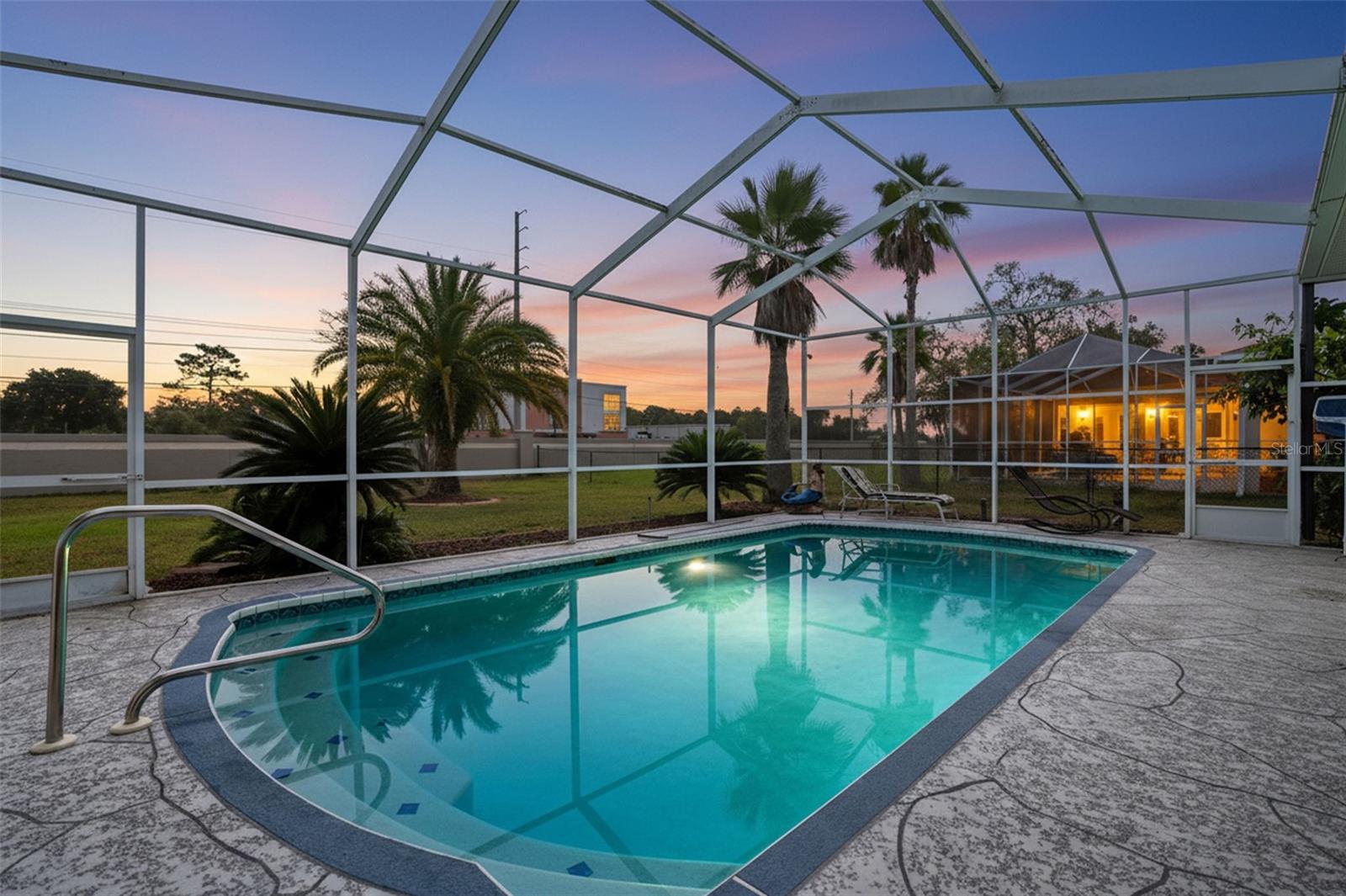 Image 2 of 21 For 3352 St Ives Boulevard