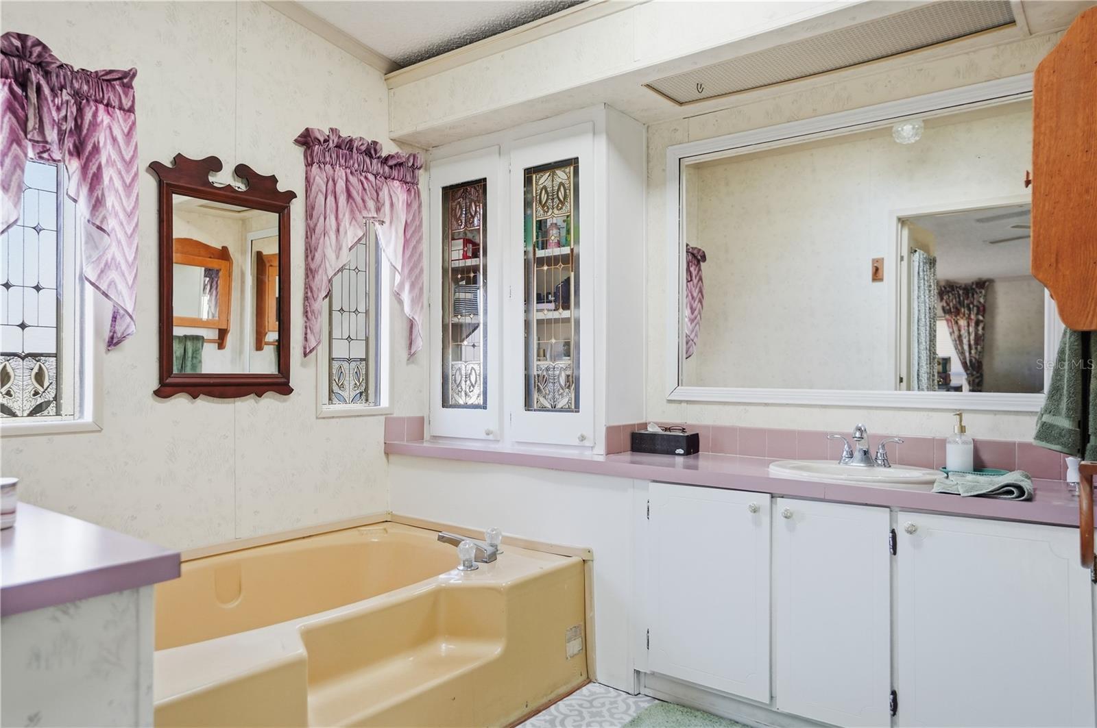 Image 15 of 28 For 2757 Kingswood Circle