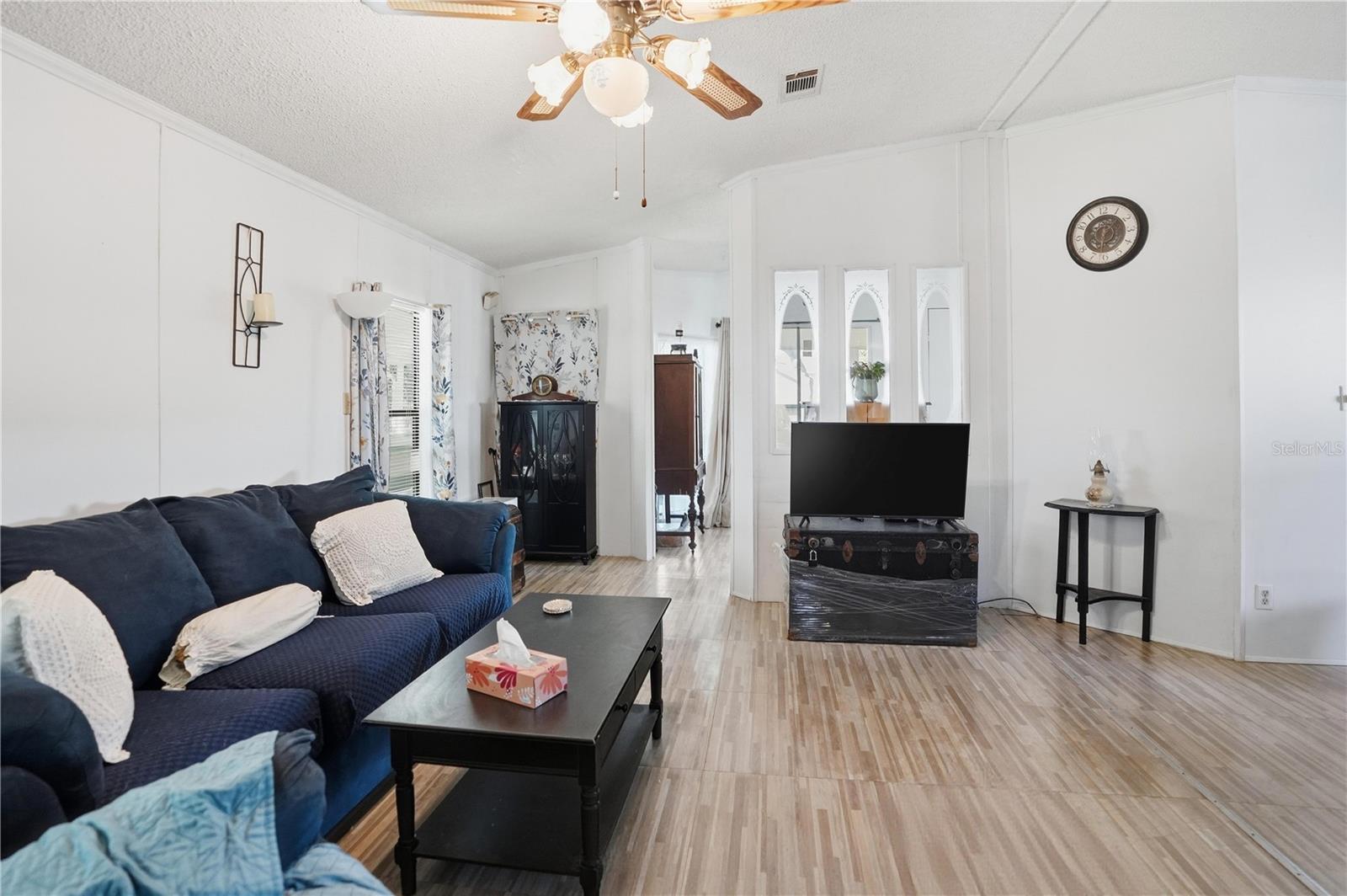 Image 3 of 28 For 2757 Kingswood Circle