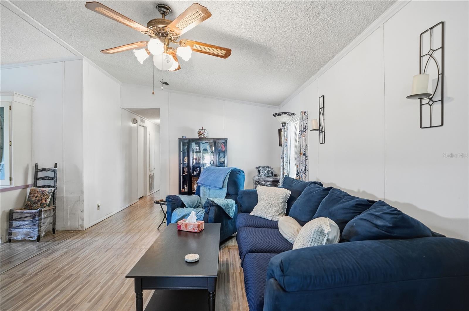 Image 4 of 28 For 2757 Kingswood Circle