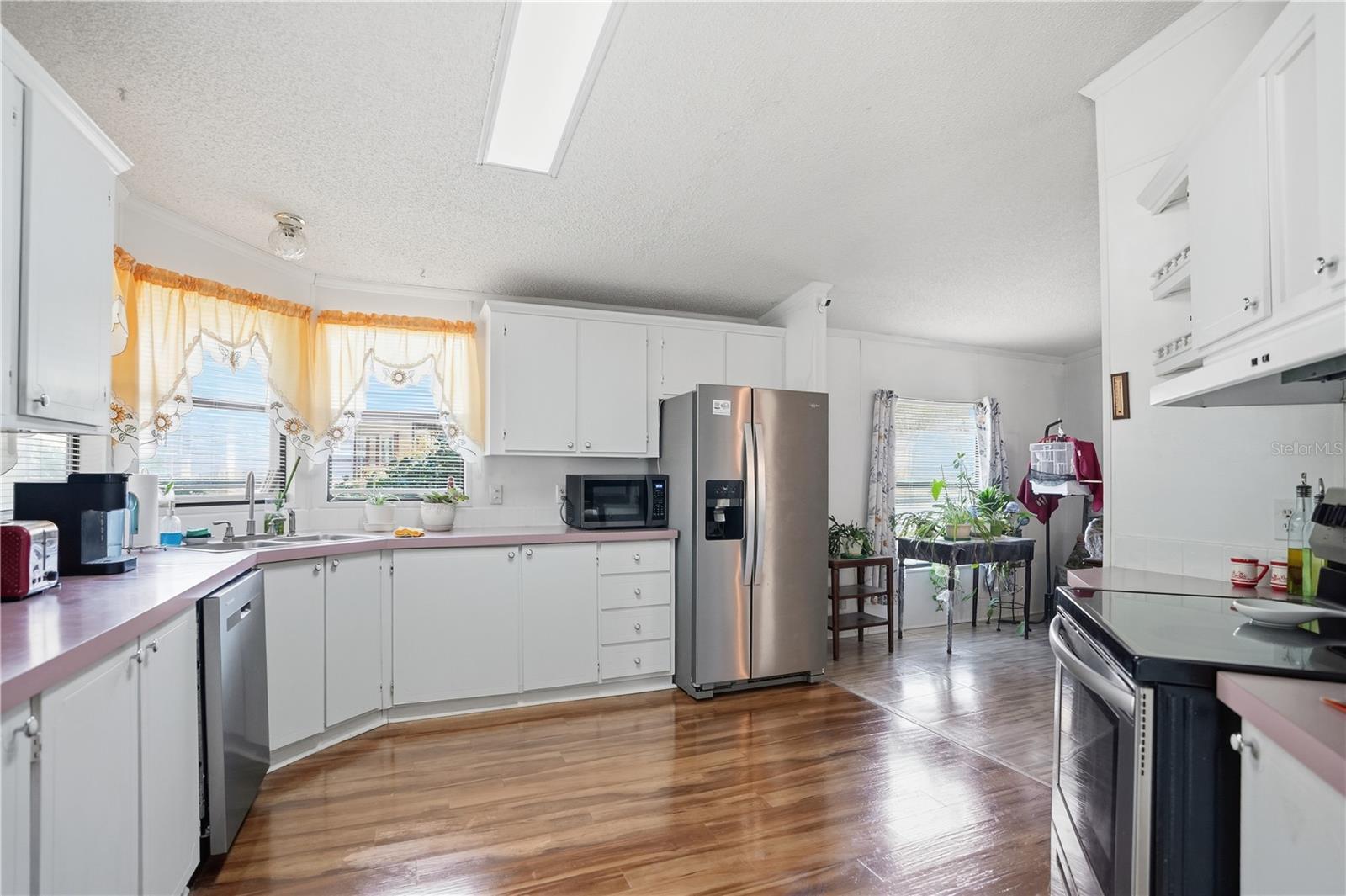 Image 7 of 28 For 2757 Kingswood Circle