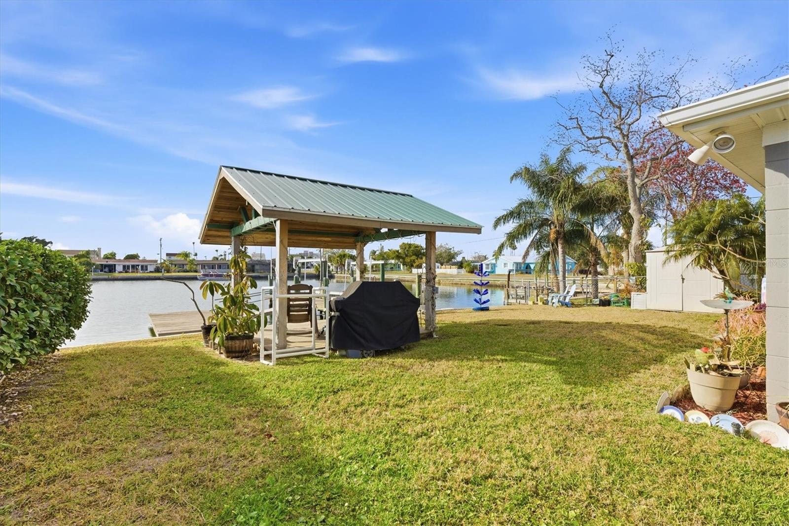 Listing photo id 41 for 13711 Evelane Drive