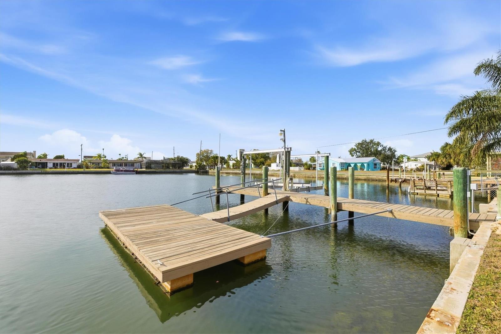 Listing photo id 47 for 13711 Evelane Drive