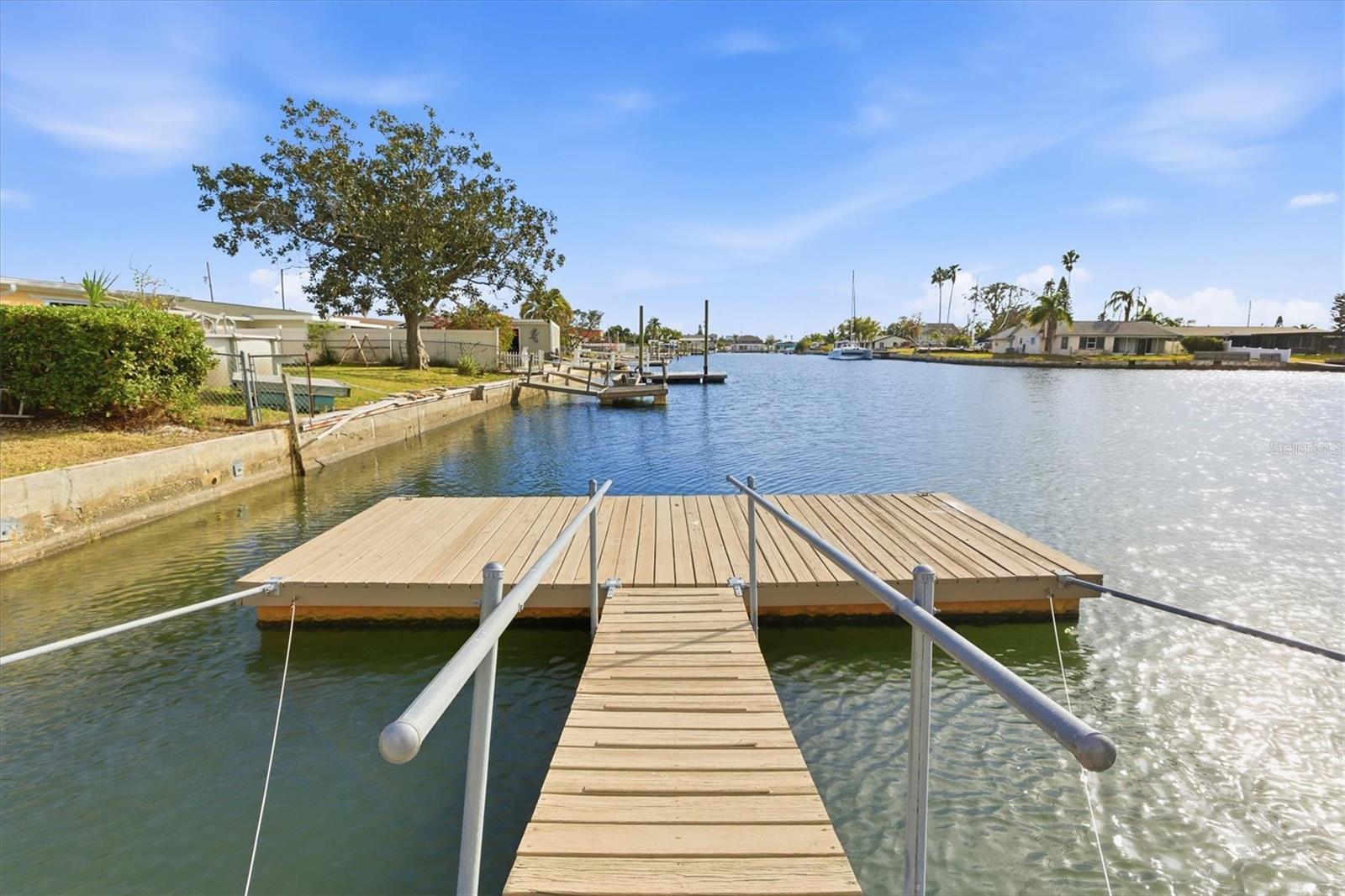 Listing photo id 50 for 13711 Evelane Drive