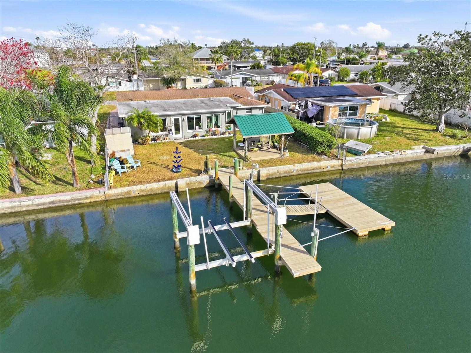 Listing photo id 52 for 13711 Evelane Drive