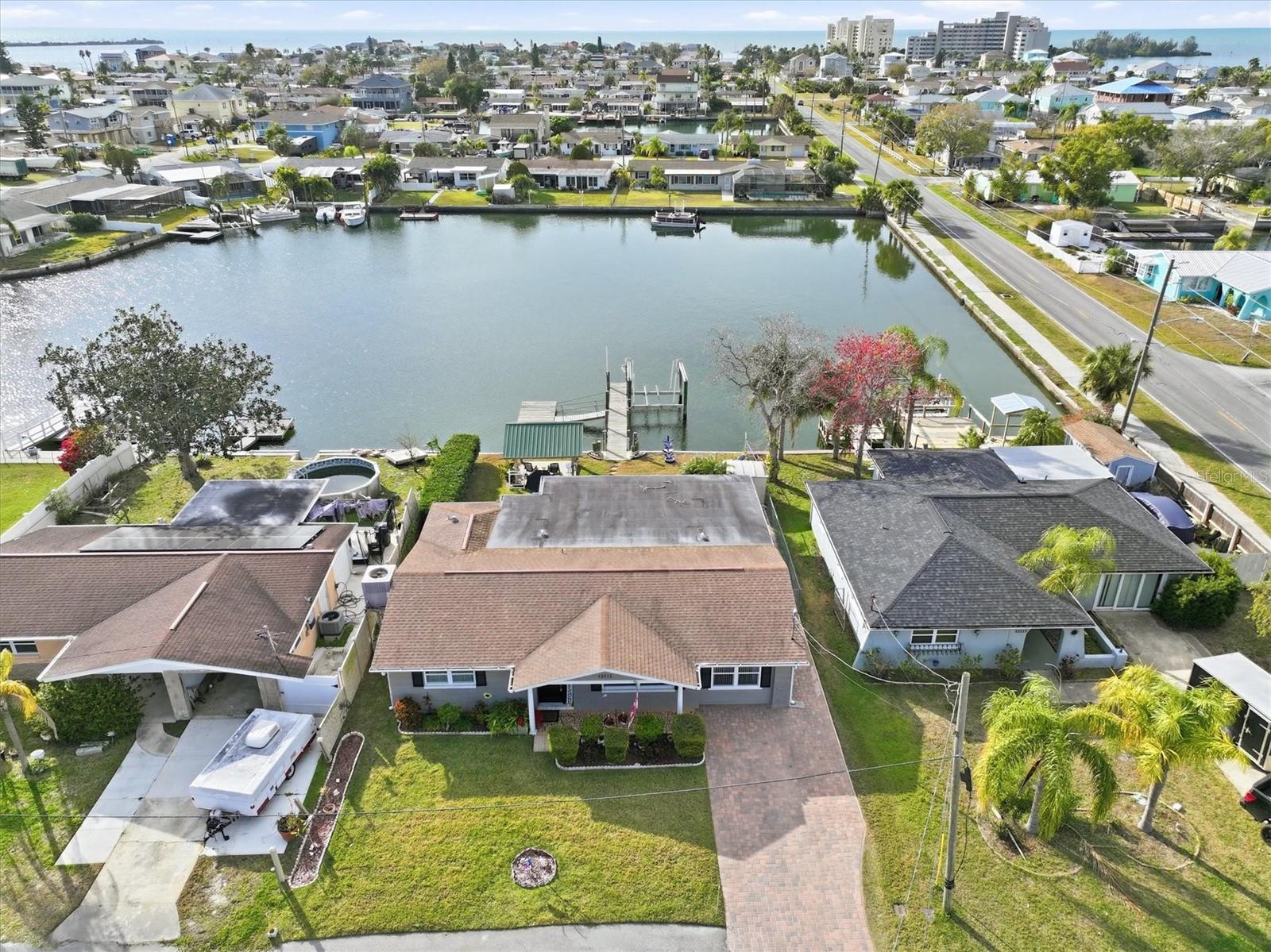 Listing photo id 4 for 13711 Evelane Drive