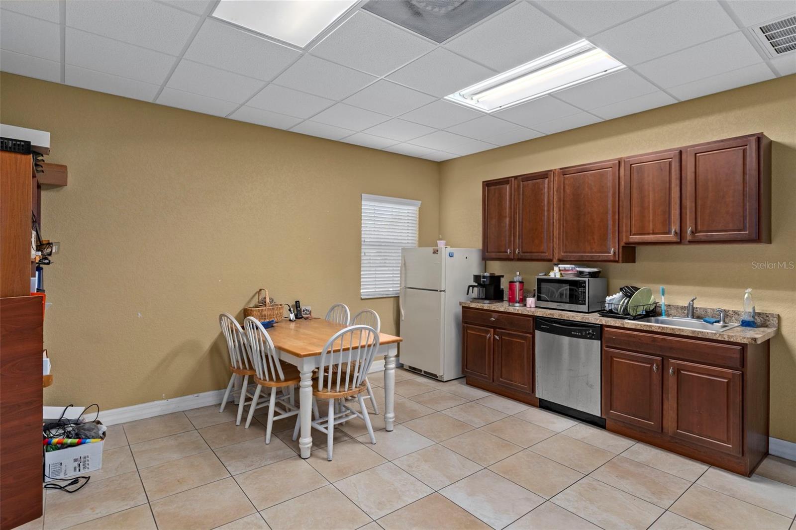 Image 26 of 41 For 8352 Forest Oaks Boulevard