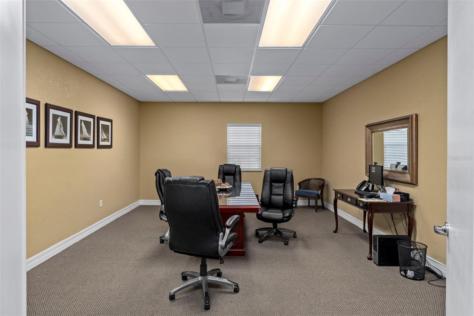 Image 27 of 41 For 8352 Forest Oaks Boulevard