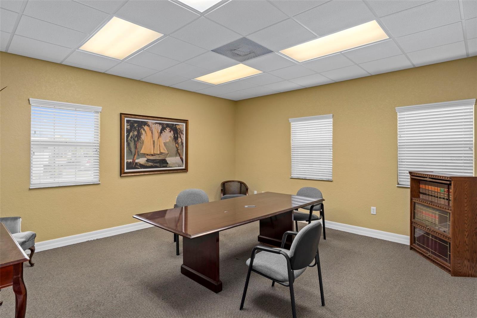 Image 31 of 41 For 8352 Forest Oaks Boulevard