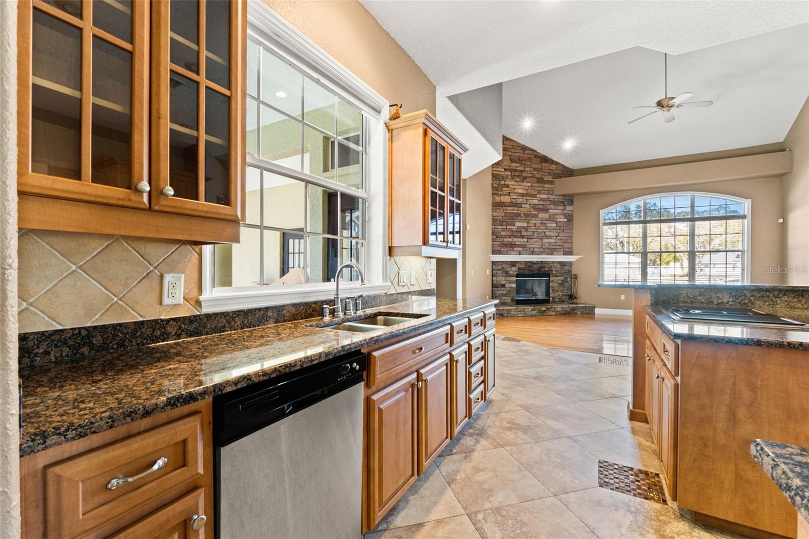 Image 15 of 56 For 421 Nessler Way