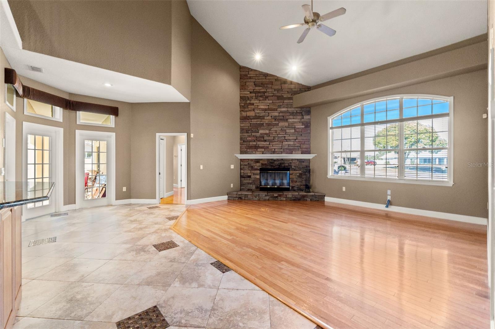 Image 22 of 56 For 421 Nessler Way