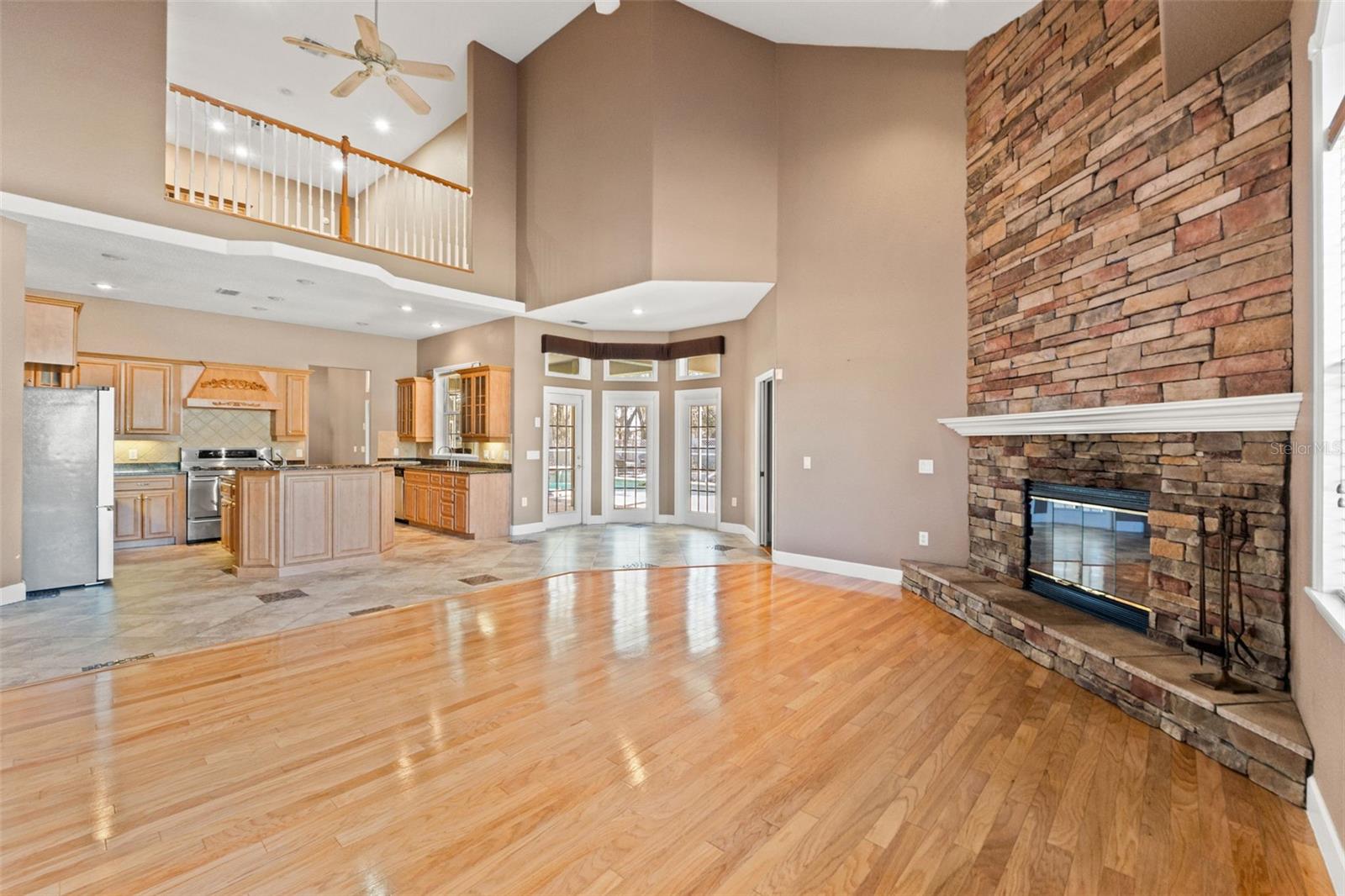 Image 23 of 56 For 421 Nessler Way