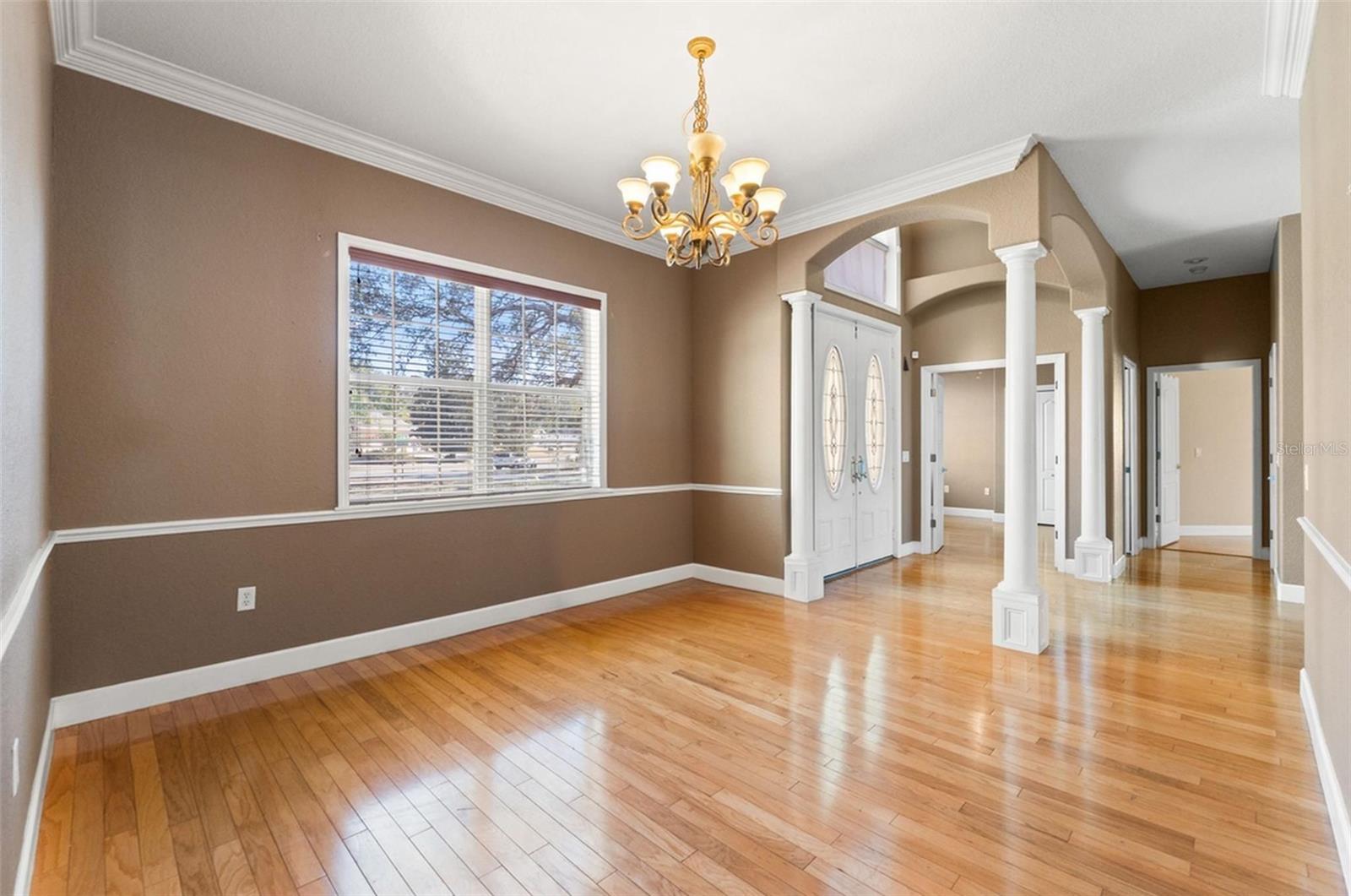 Image 26 of 56 For 421 Nessler Way