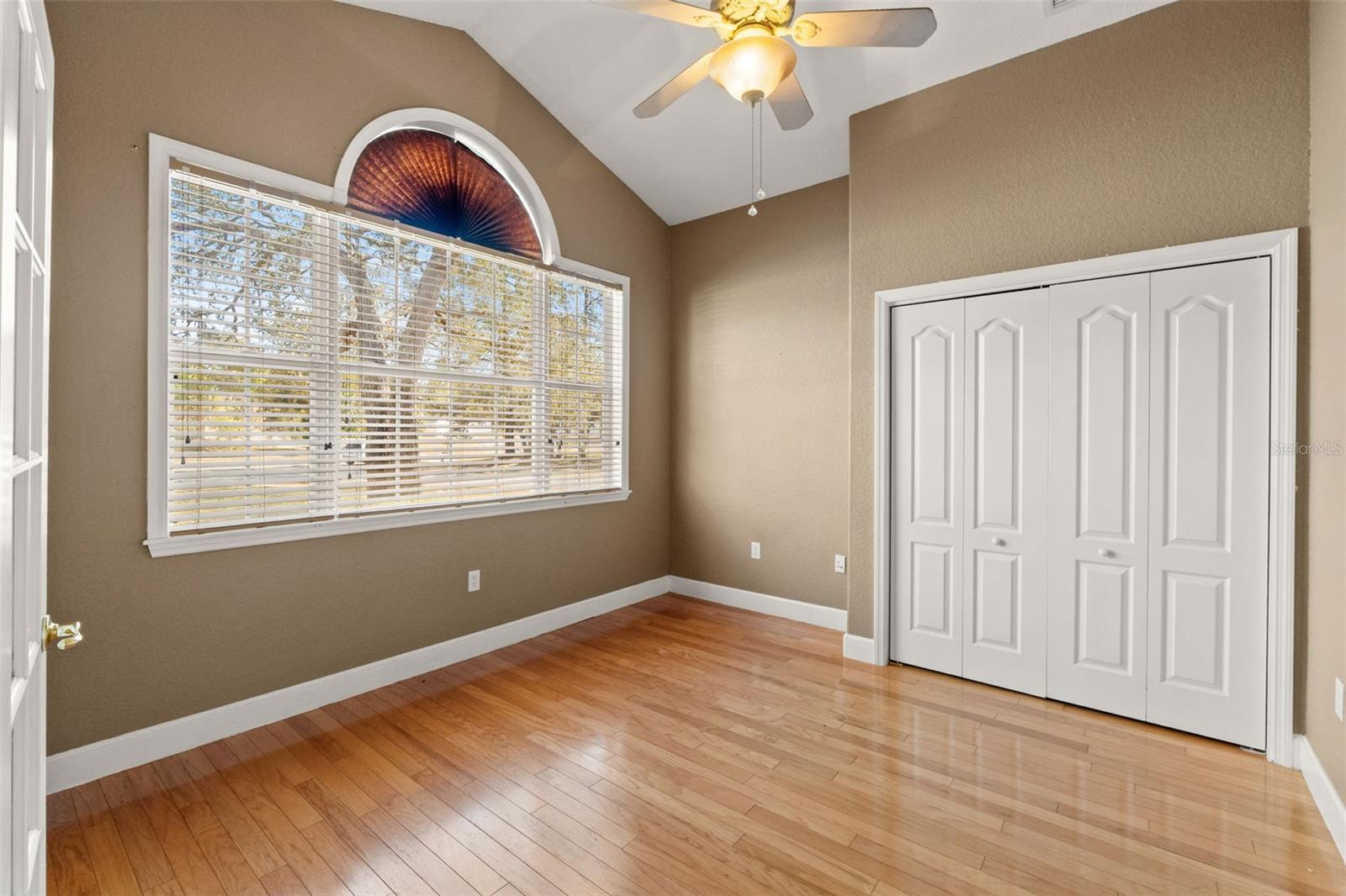 Image 28 of 56 For 421 Nessler Way