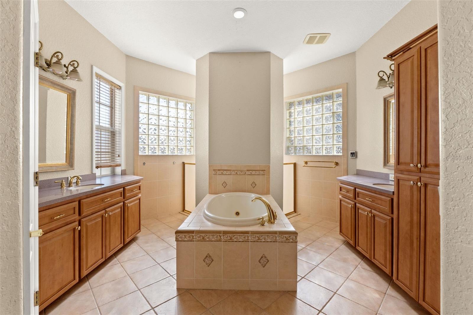 Image 33 of 56 For 421 Nessler Way