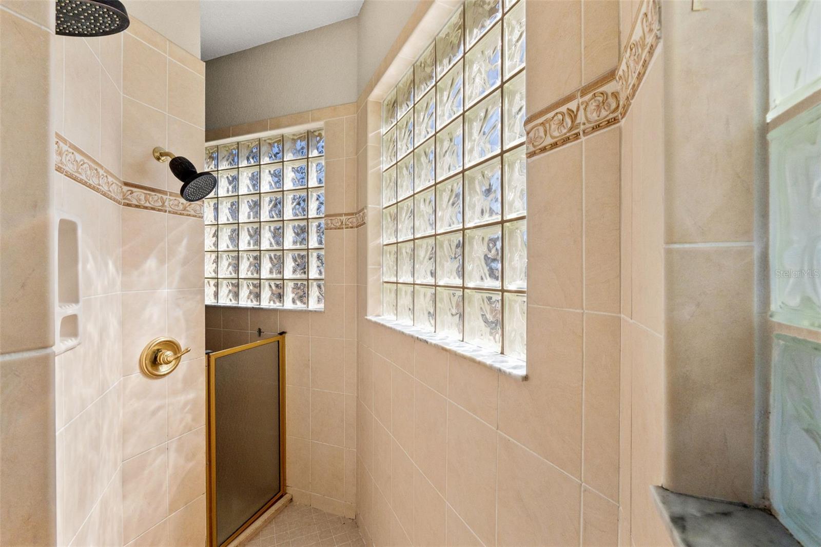 Image 37 of 56 For 421 Nessler Way