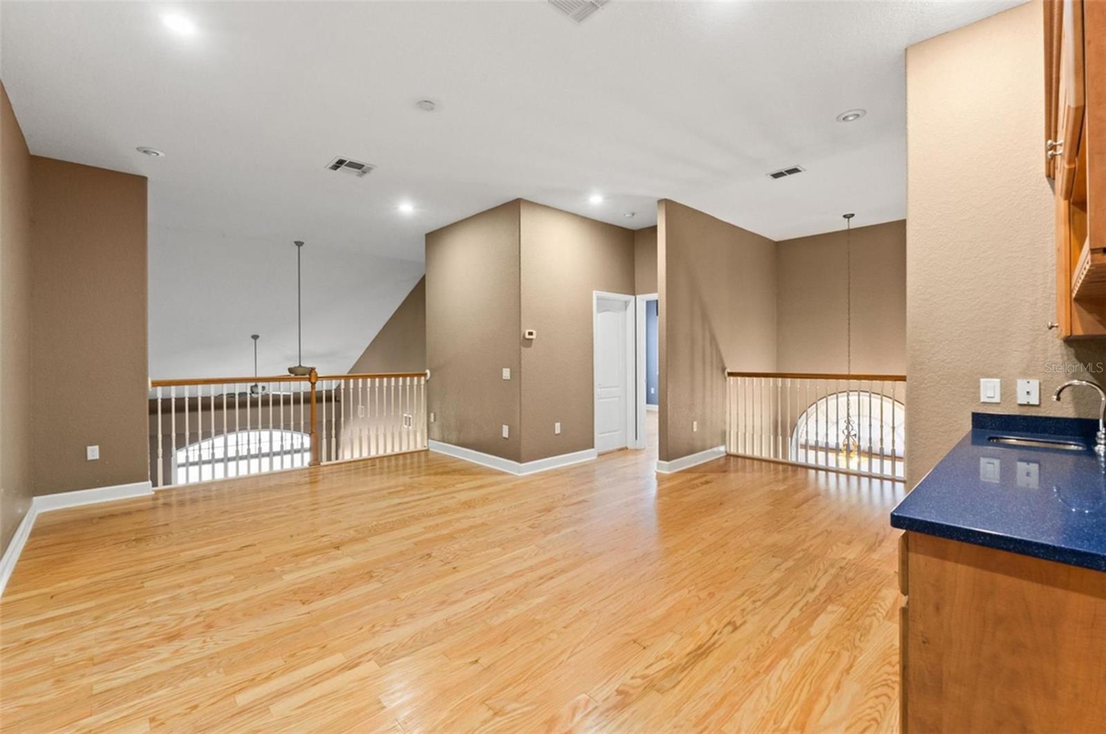 Image 47 of 56 For 421 Nessler Way