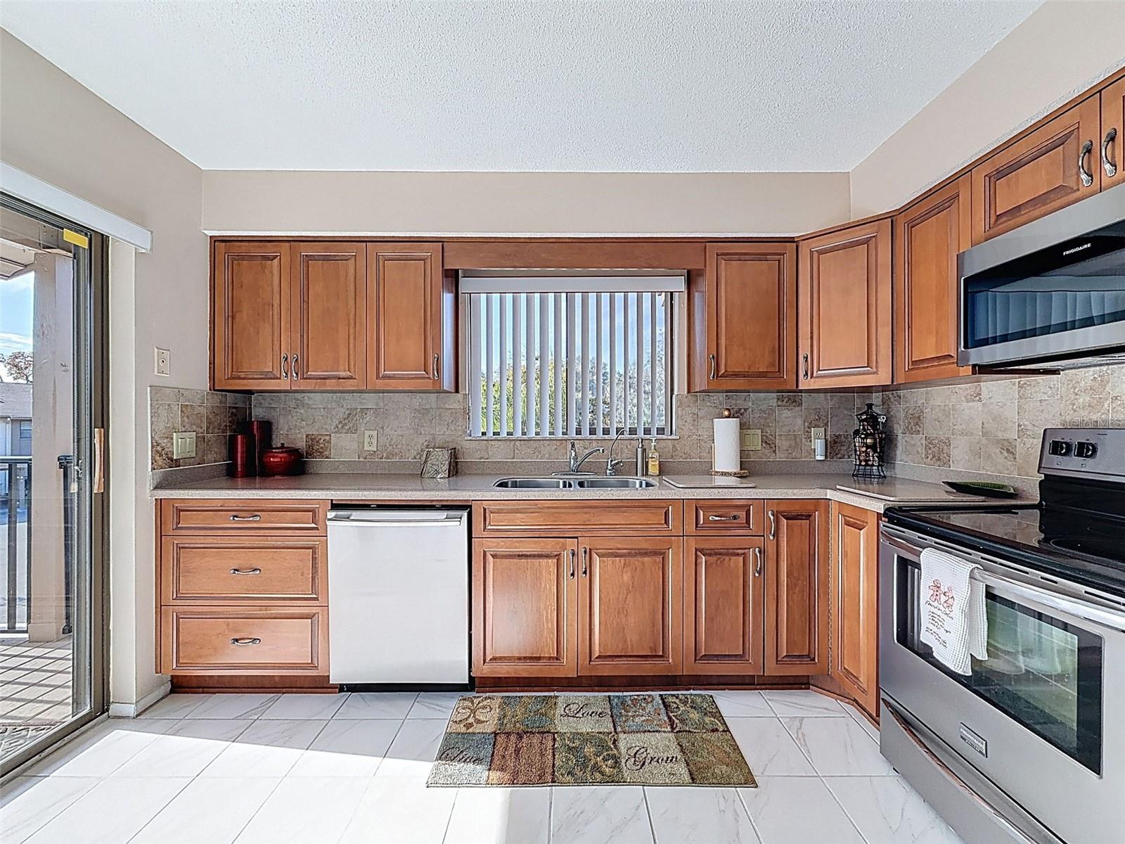 Image 13 of 59 For 12901 Fairway Drive C