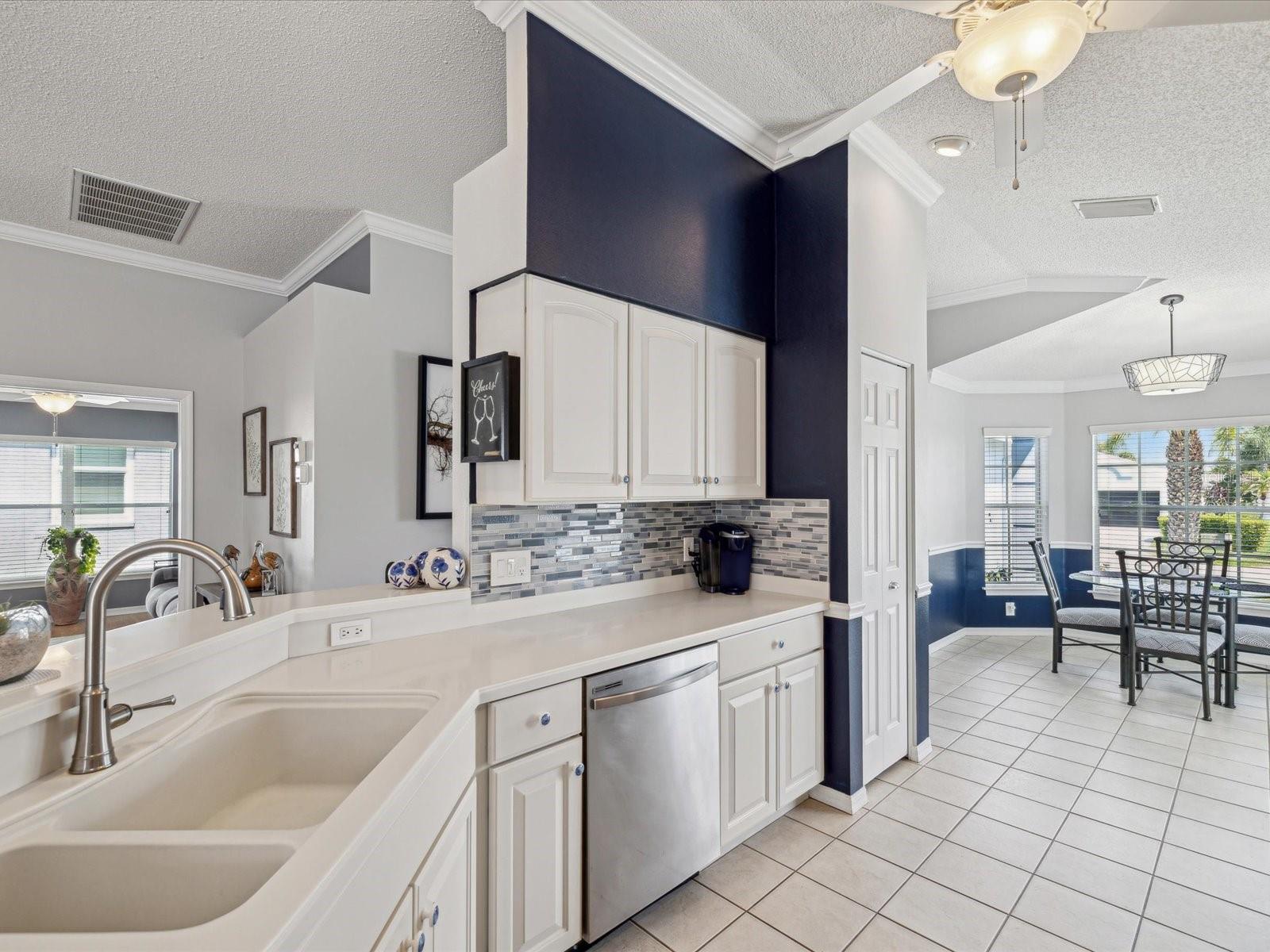 Image 13 of 66 For 11342 Hollander Avenue