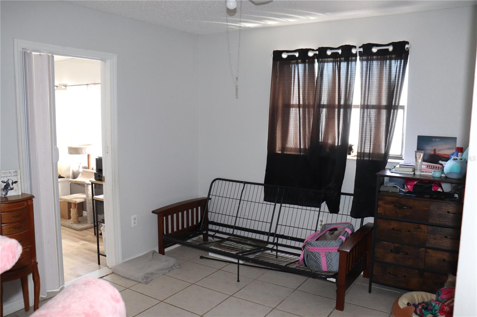 Listing photo id 19 for 12387 Seagate Street