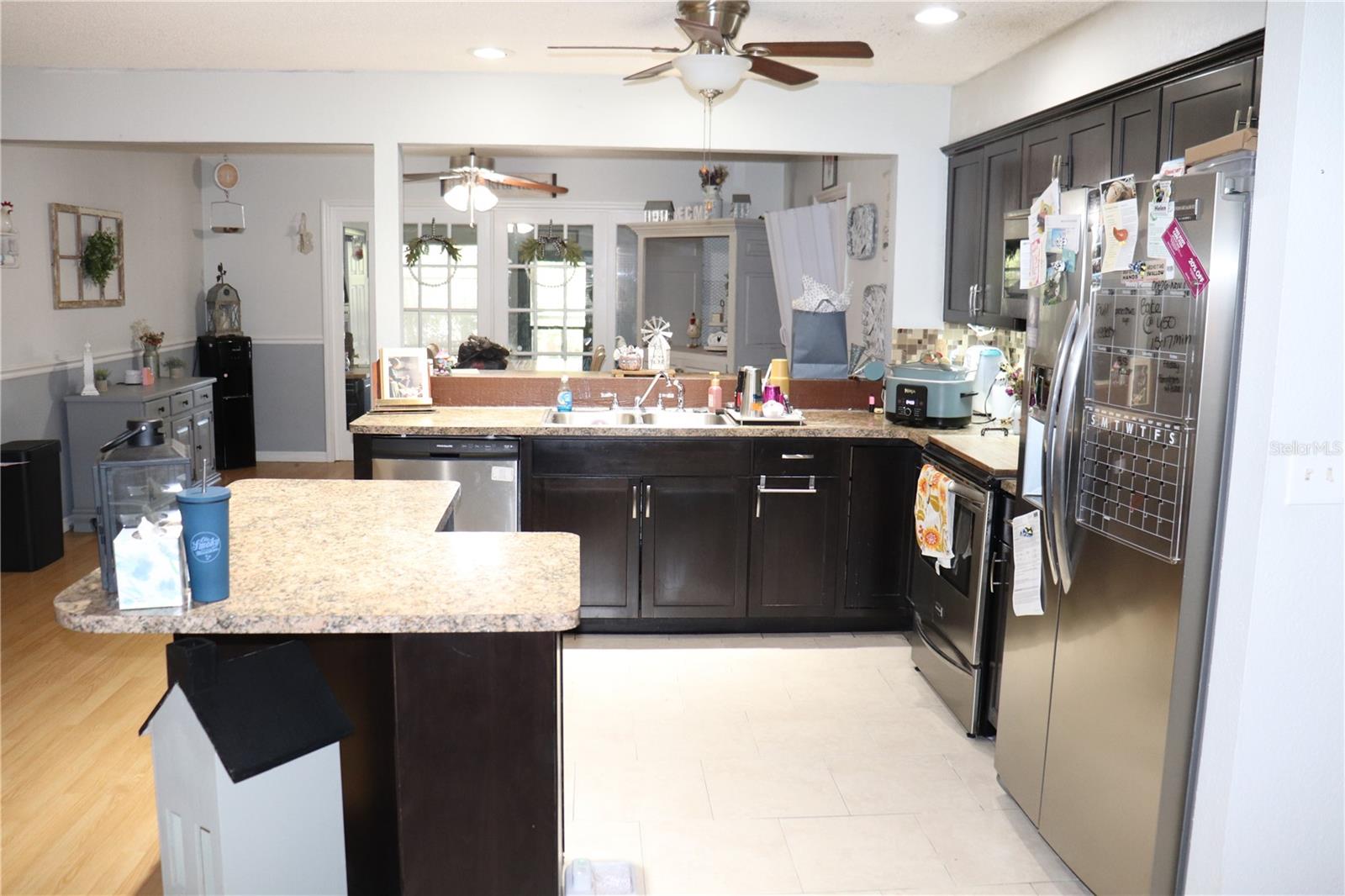 Listing photo id 1 for 12387 Seagate Street