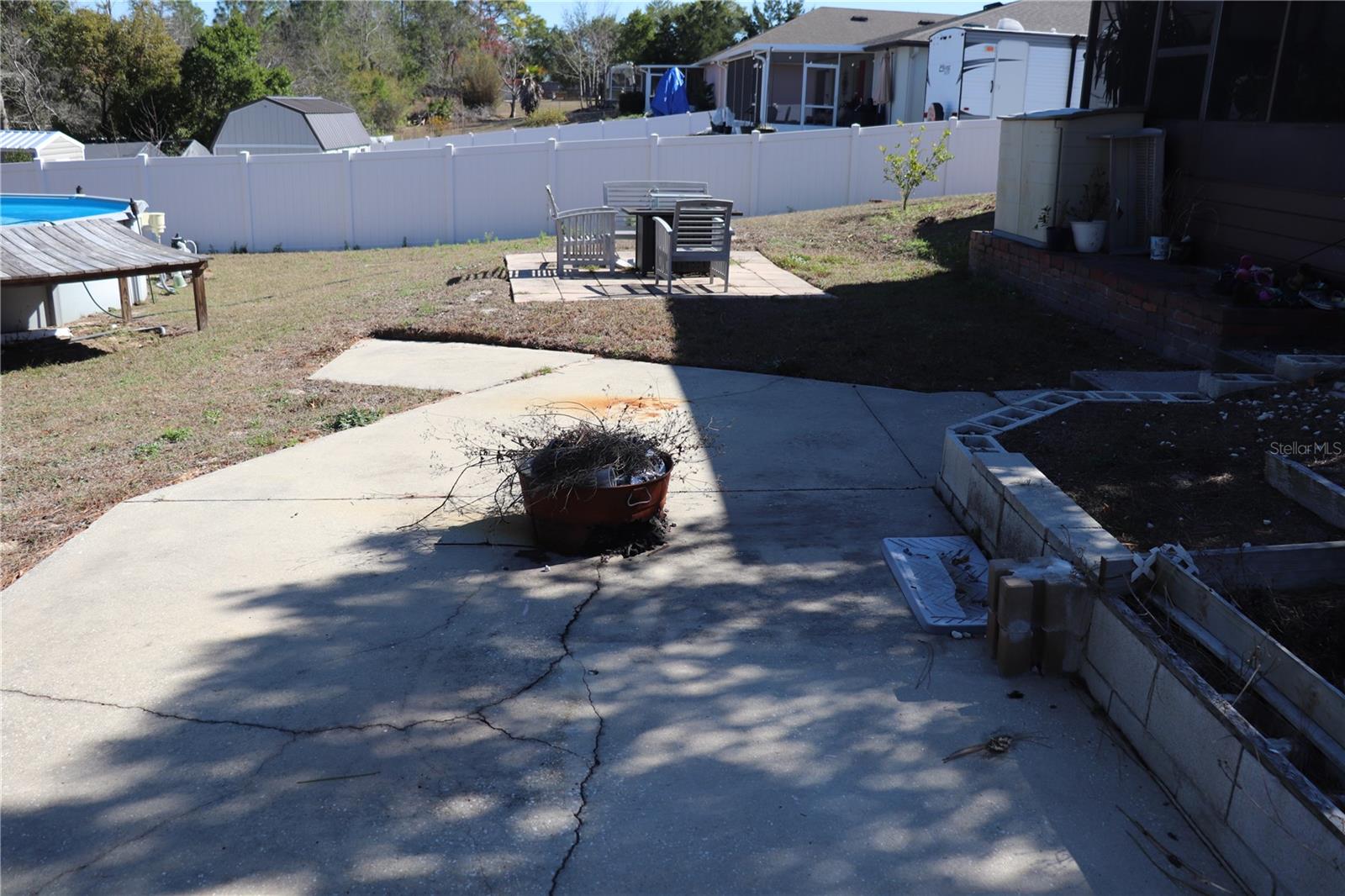 Listing photo id 45 for 12387 Seagate Street