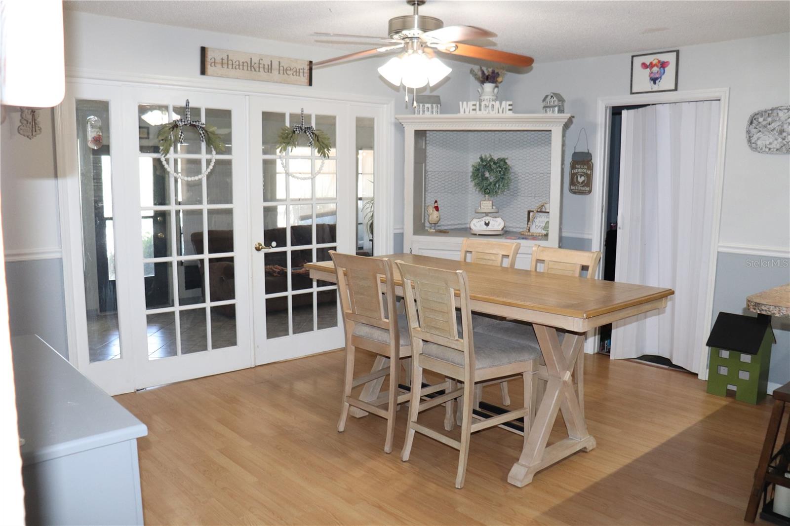 Listing photo id 4 for 12387 Seagate Street