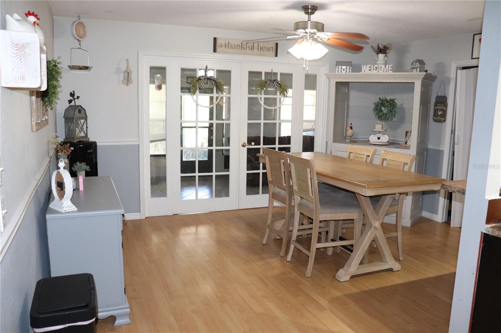 Listing photo id 5 for 12387 Seagate Street