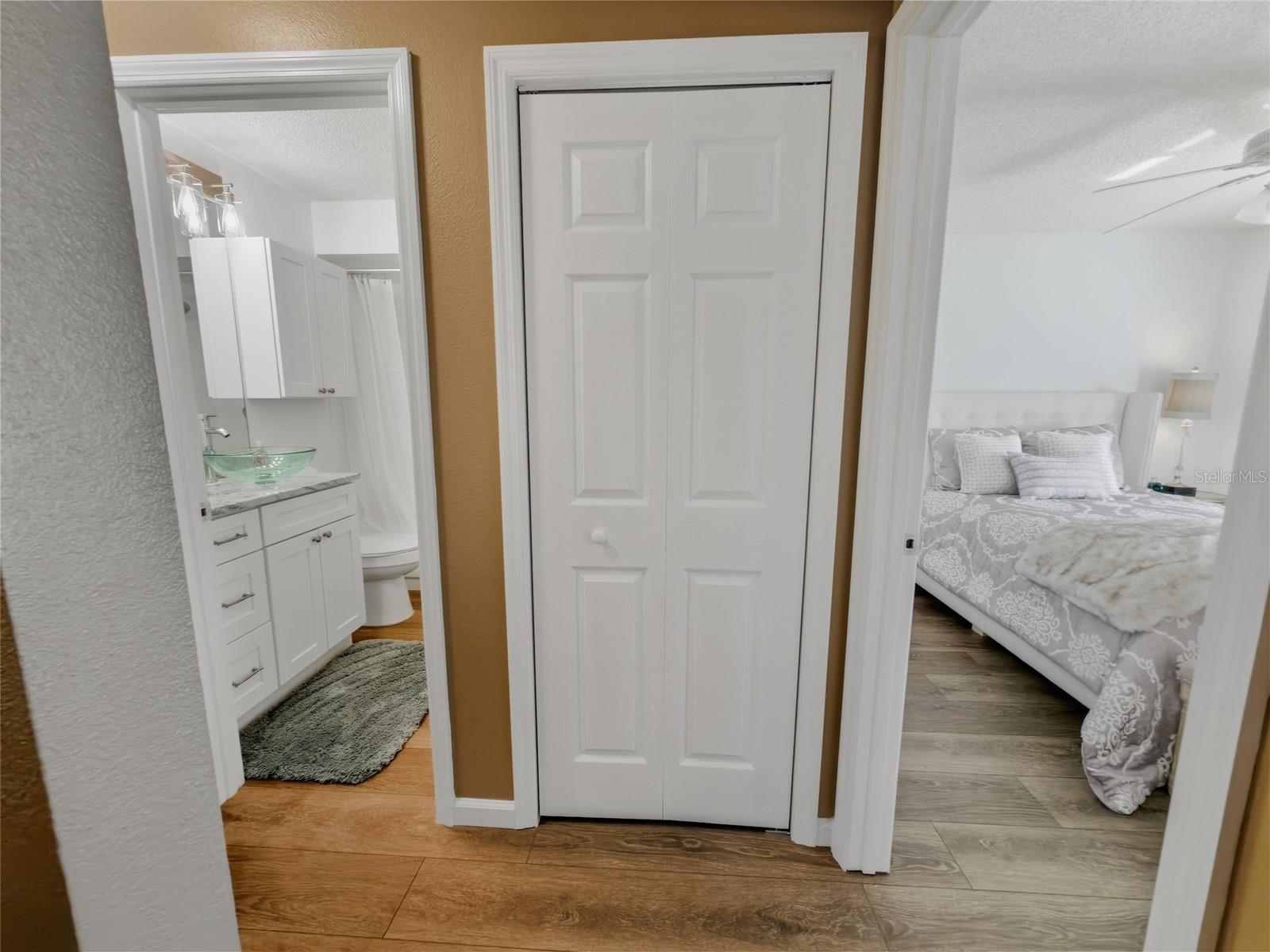 Image 26 of 49 For 7325 Greystone Drive