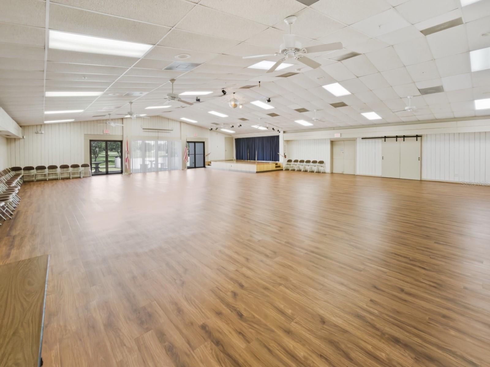 Image 41 of 49 For 7325 Greystone Drive