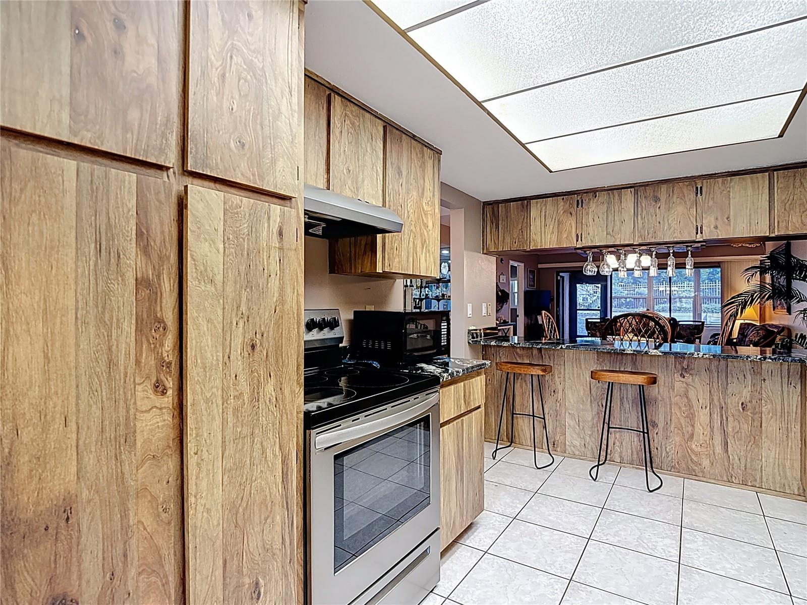 Image 14 of 65 For 7623 Radcliffe Circle 101a