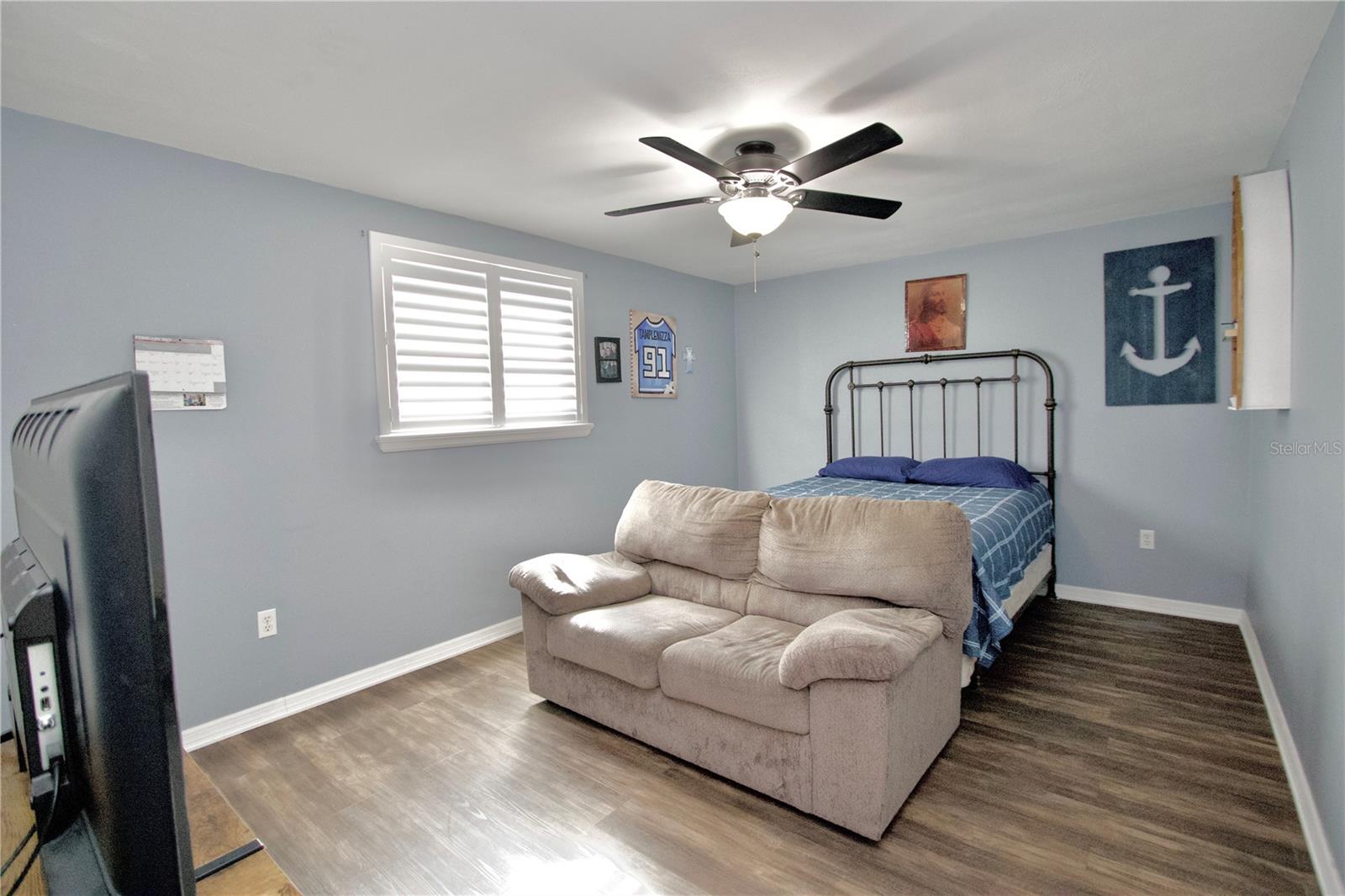 Image 15 of 21 For 4221 Tall Oak Lane