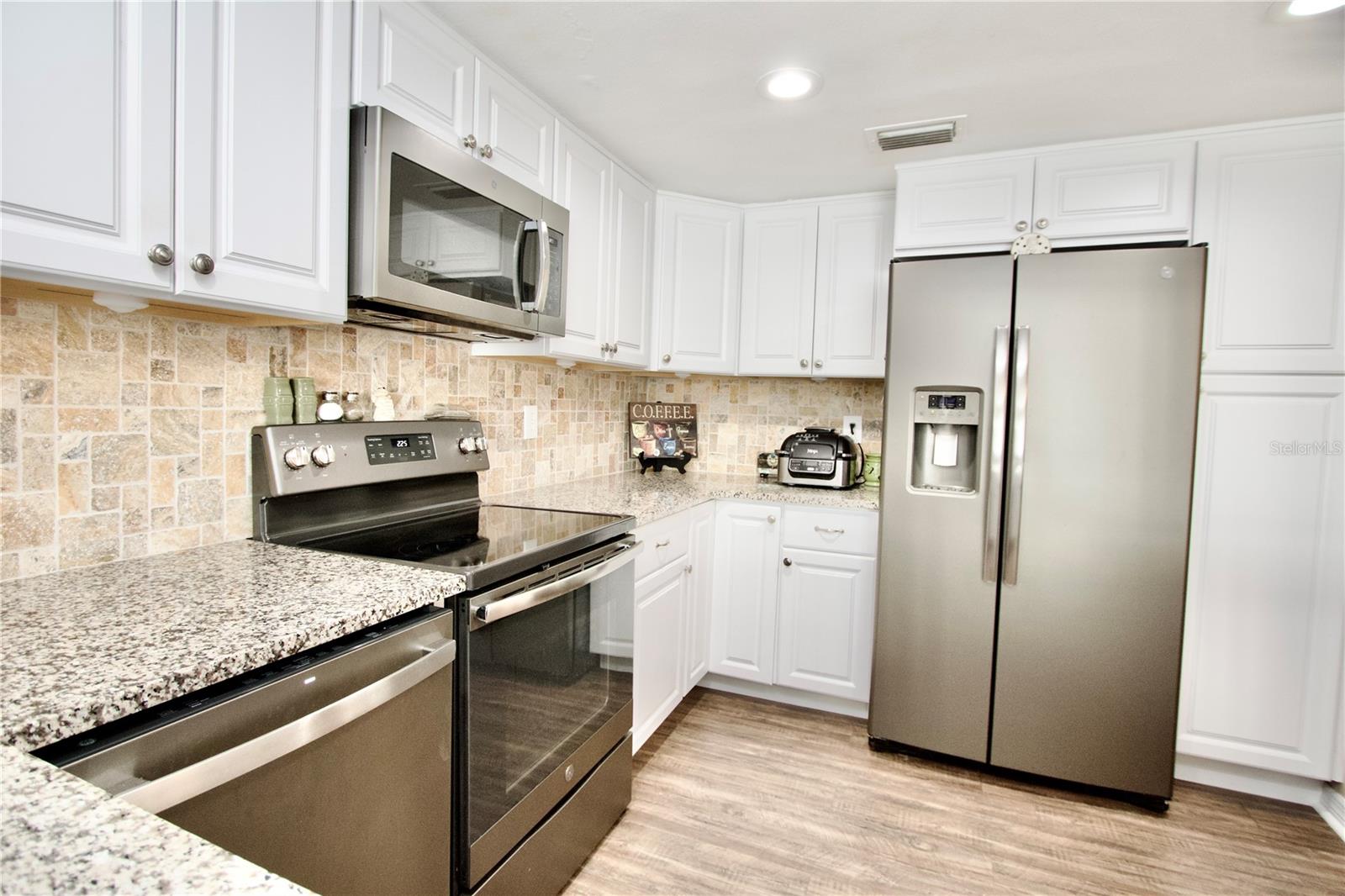 Image 7 of 21 For 4221 Tall Oak Lane