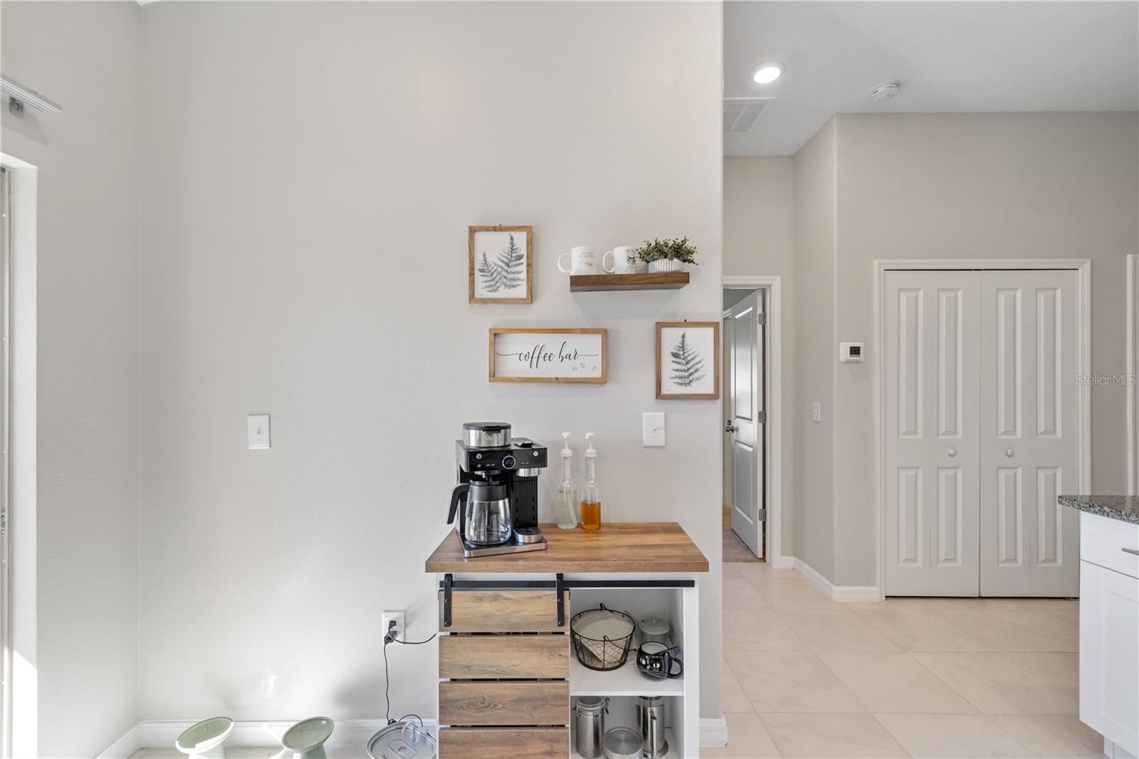 Image 12 of 44 For 14042 Weddington Terrace