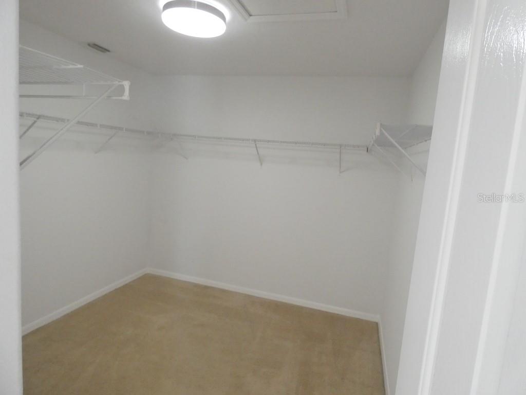 Image 12 of 33 For 19726 Timberbluff Drive