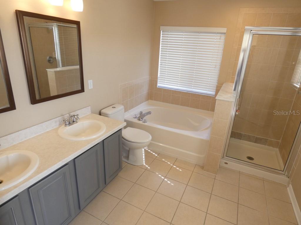 Image 13 of 33 For 19726 Timberbluff Drive