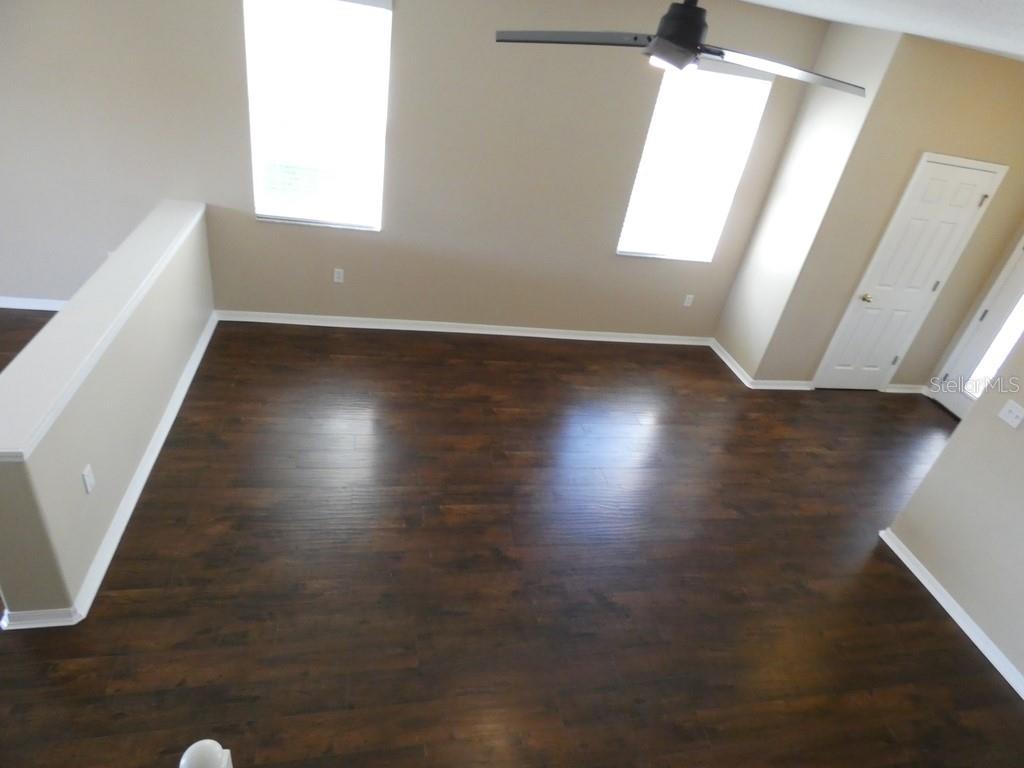 Image 15 of 33 For 19726 Timberbluff Drive