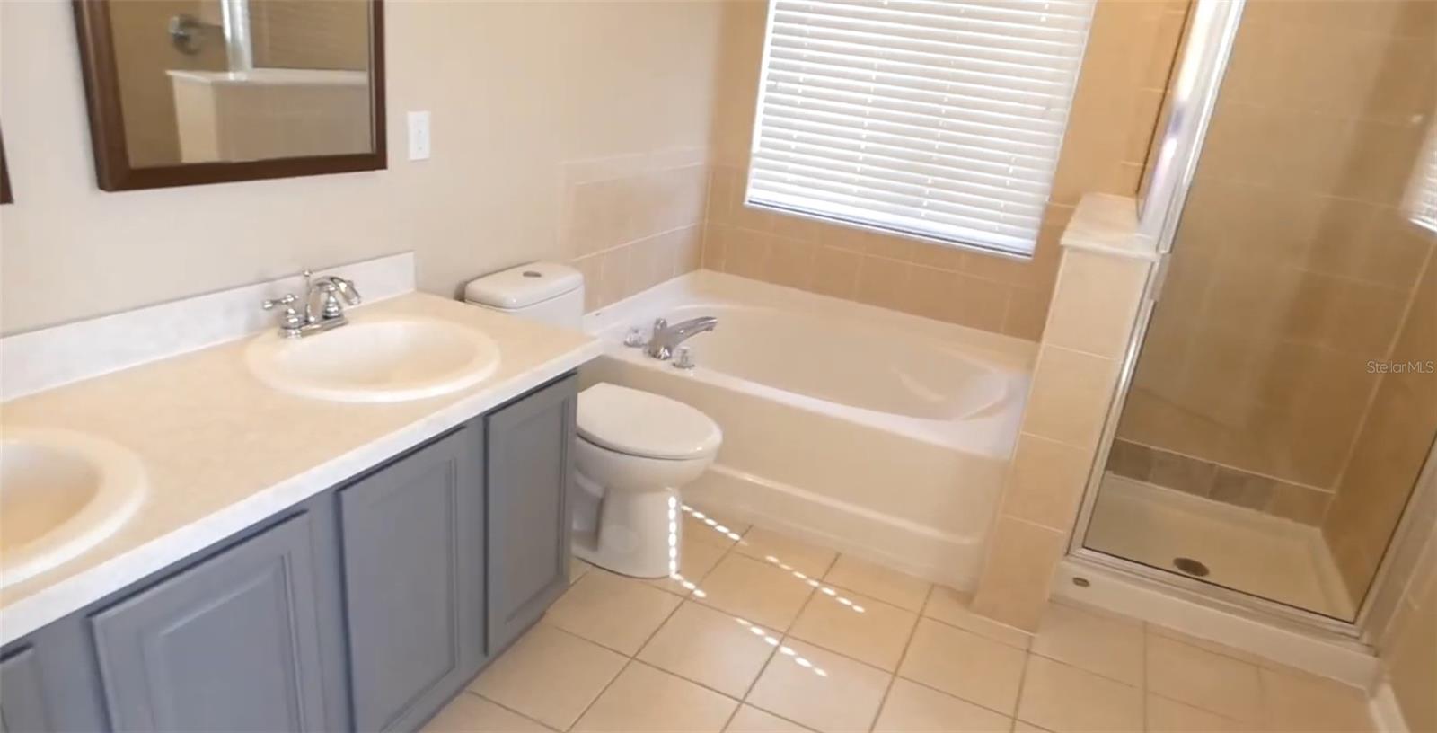 Image 31 of 33 For 19726 Timberbluff Drive