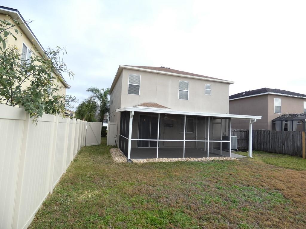 Image 5 of 33 For 19726 Timberbluff Drive