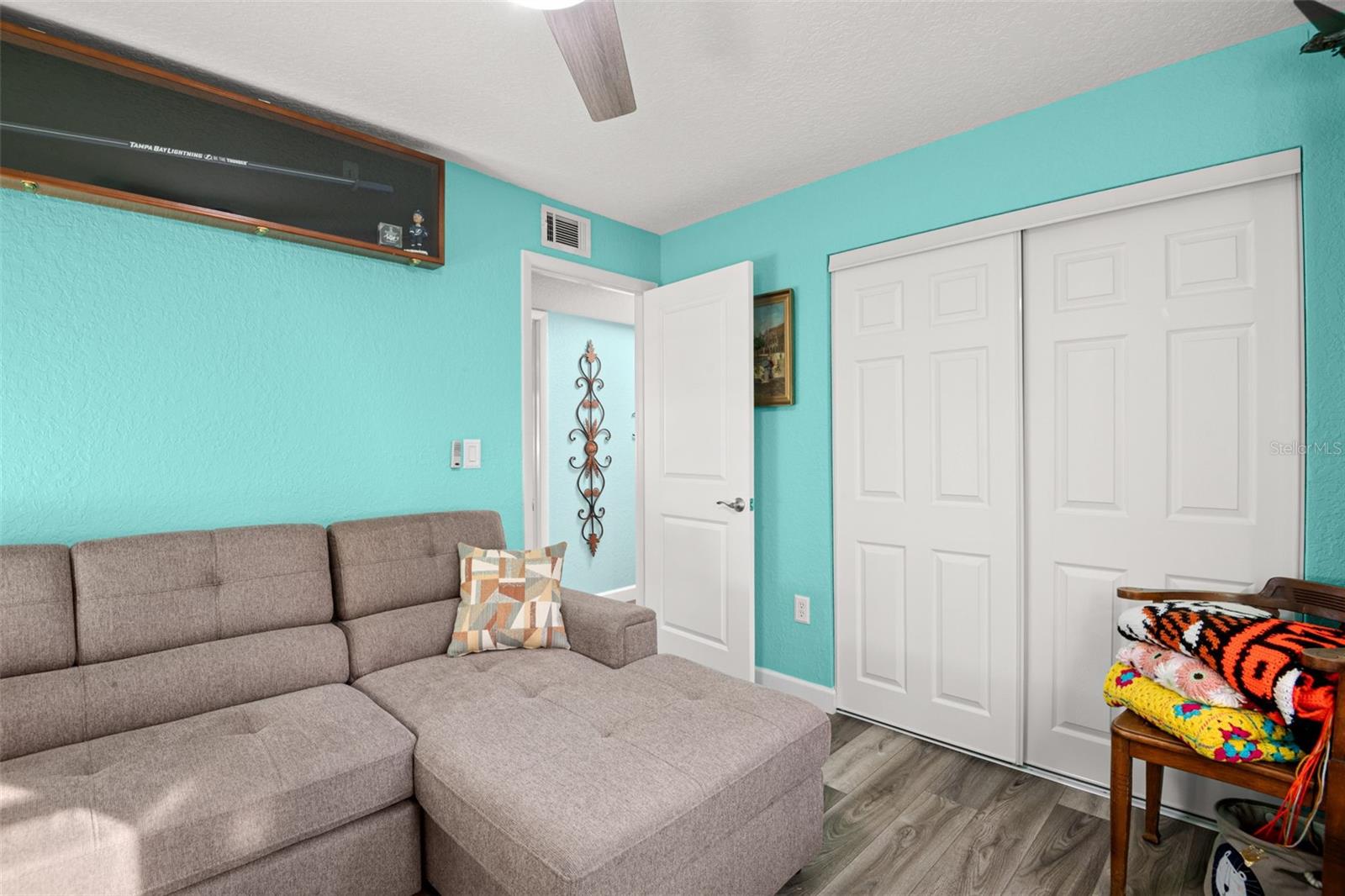 Image 18 of 34 For 12005 Wren Court