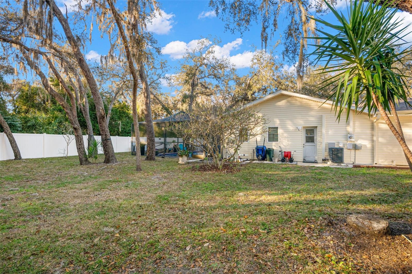 Image 25 of 34 For 12005 Wren Court