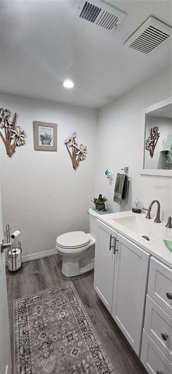 Image 16 of 42 For 20406 Peachtree Lane