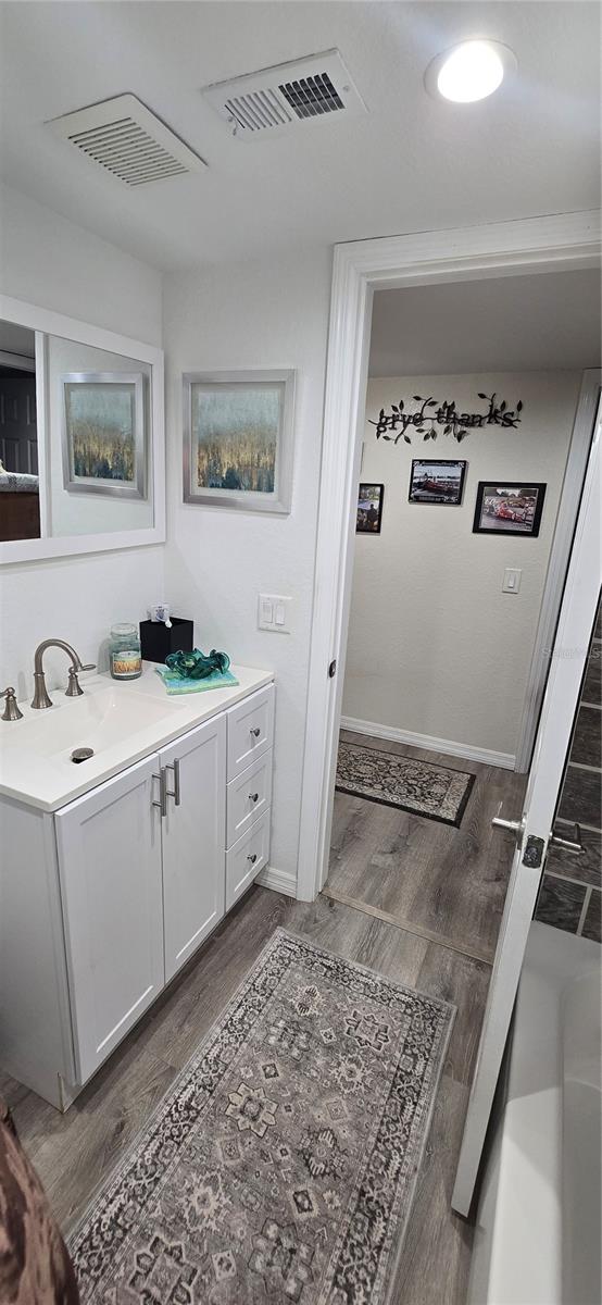 Image 17 of 42 For 20406 Peachtree Lane