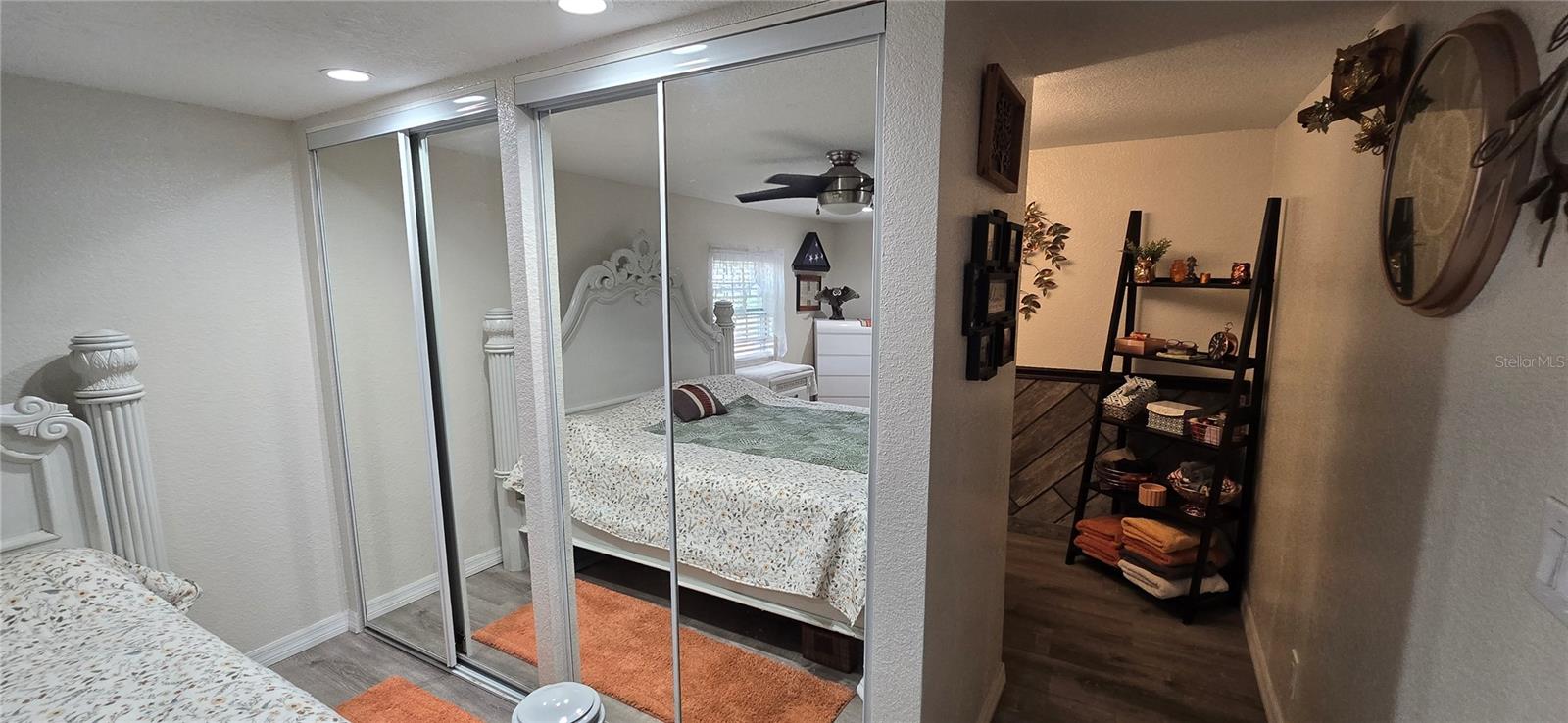 Image 23 of 42 For 20406 Peachtree Lane