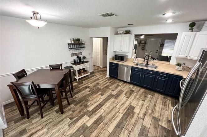 Image 11 of 67 For 2129 Pine Cone Avenue