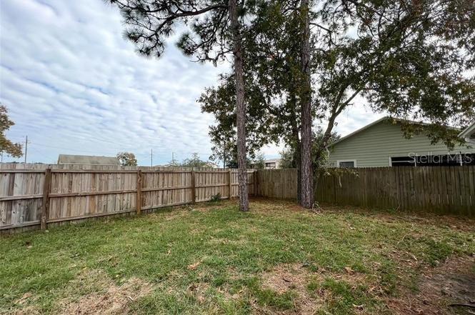 Image 33 of 67 For 2129 Pine Cone Avenue