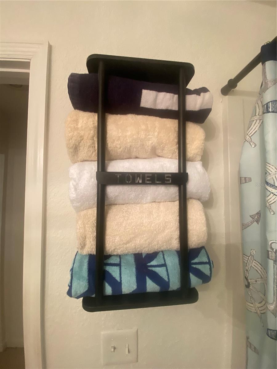 Image 53 of 67 For 2129 Pine Cone Avenue