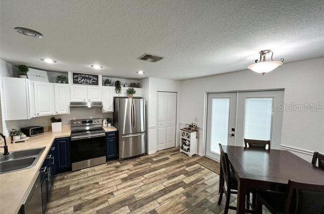 Image 9 of 67 For 2129 Pine Cone Avenue